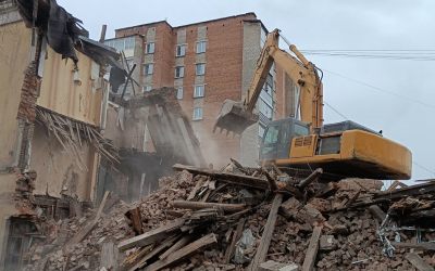 Промышленный снос и демонтаж зданий спецтехникой - Йошкар-Ола, цены, предложения специалистов