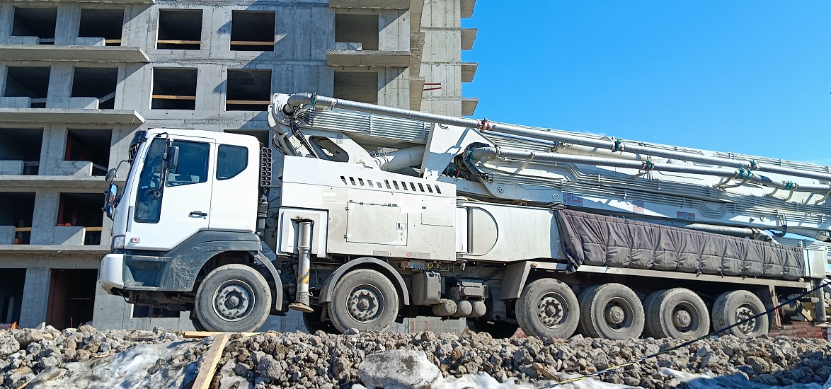 Услуги и заказ бетононасосов для заливки бетона в Морках